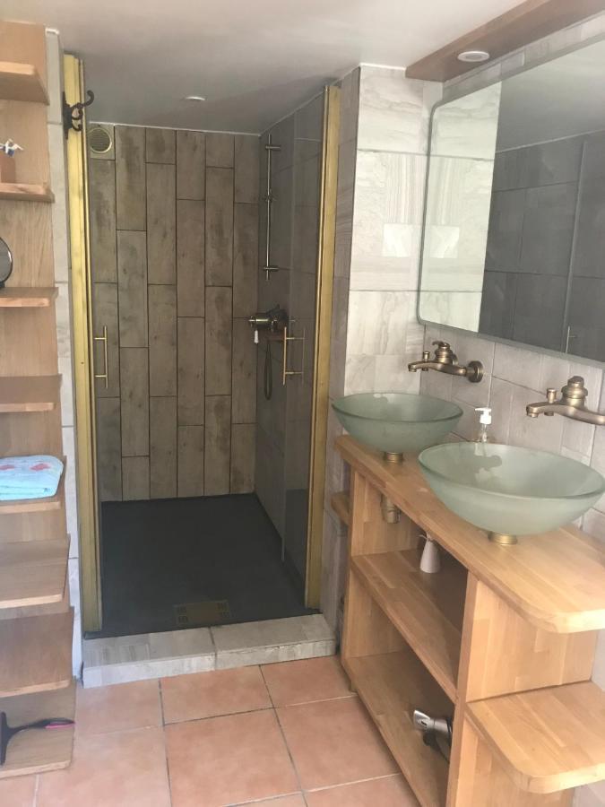 Guesthouse Du Moulin Saint-Cyr-sur-Mer Bagian luar foto