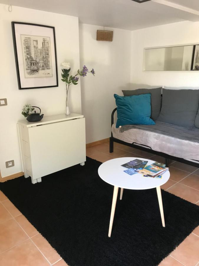 Guesthouse Du Moulin Saint-Cyr-sur-Mer Bagian luar foto