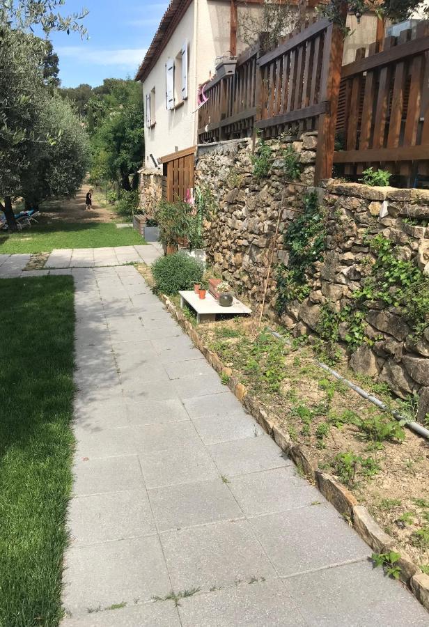 Guesthouse Du Moulin Saint-Cyr-sur-Mer Bagian luar foto