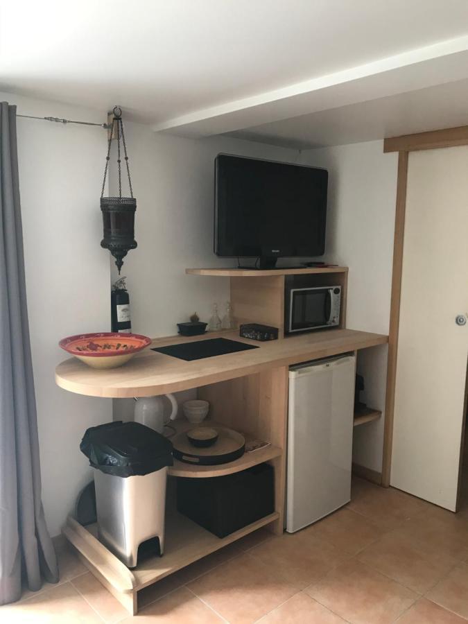 Guesthouse Du Moulin Saint-Cyr-sur-Mer Bagian luar foto