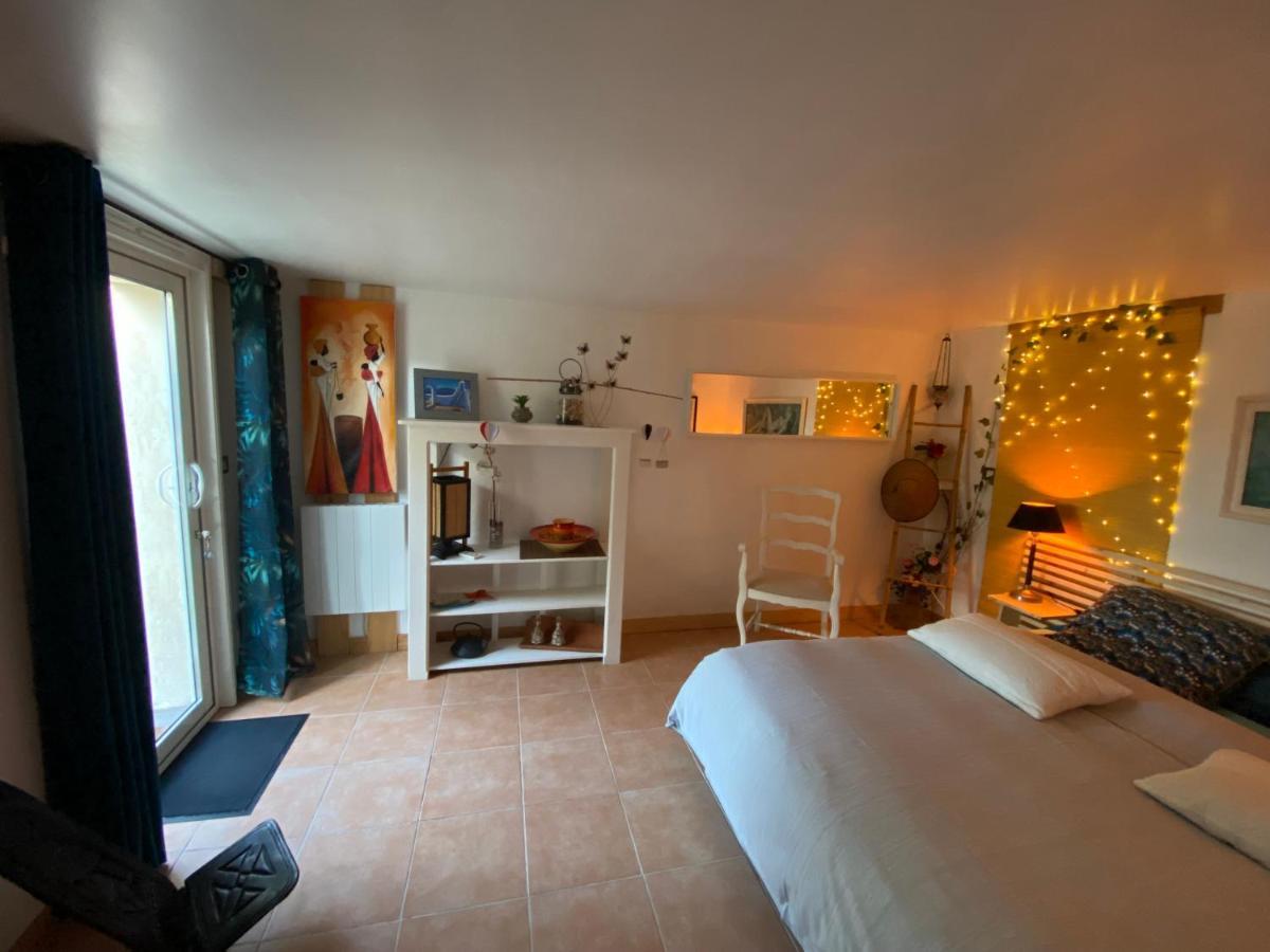 Guesthouse Du Moulin Saint-Cyr-sur-Mer Bagian luar foto