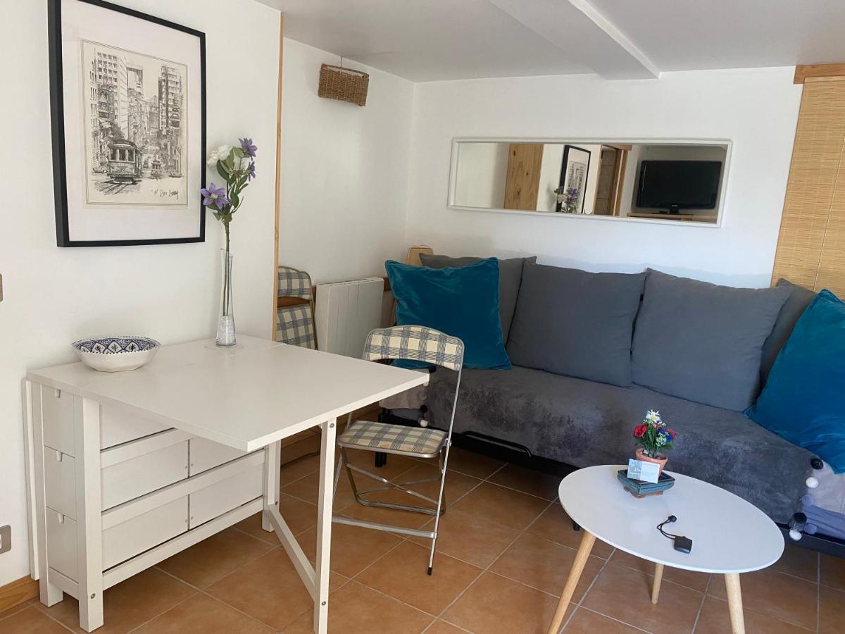 Guesthouse Du Moulin Saint-Cyr-sur-Mer Bagian luar foto